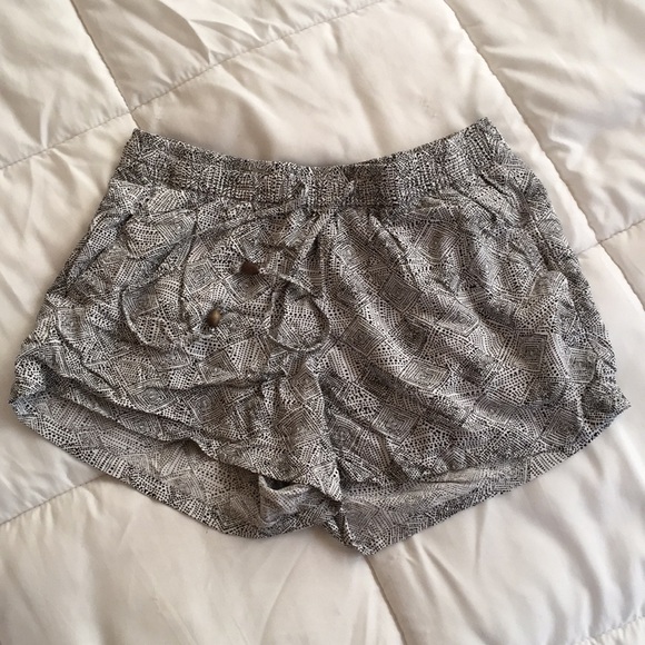 Lightweight Drawstring Shorts - Picture 2 of 3